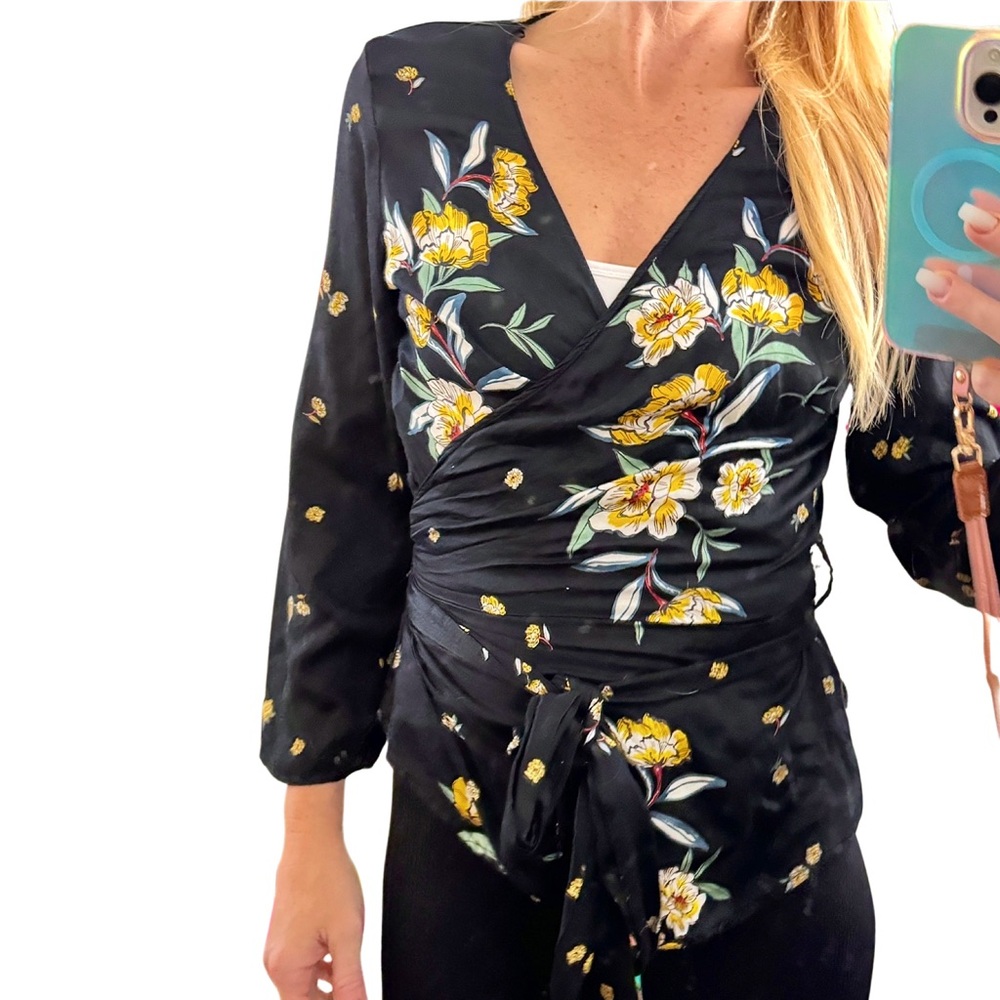 ZARA Black‎ Floral Wrap Kimono Blouse - Picture 2 of 4